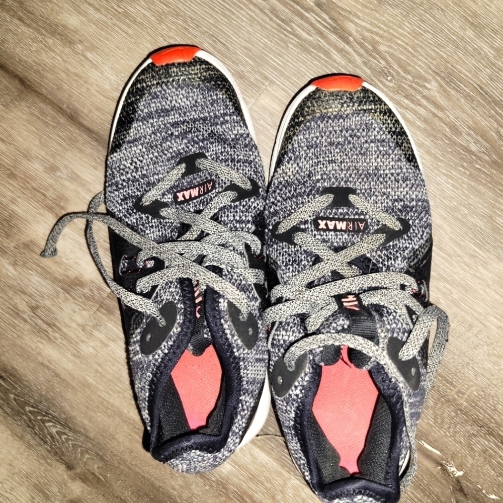 Nike, Air Max Sequent 3,‎ Youth/Kid Sneakers, Size 1y, Black/Grey/White/…